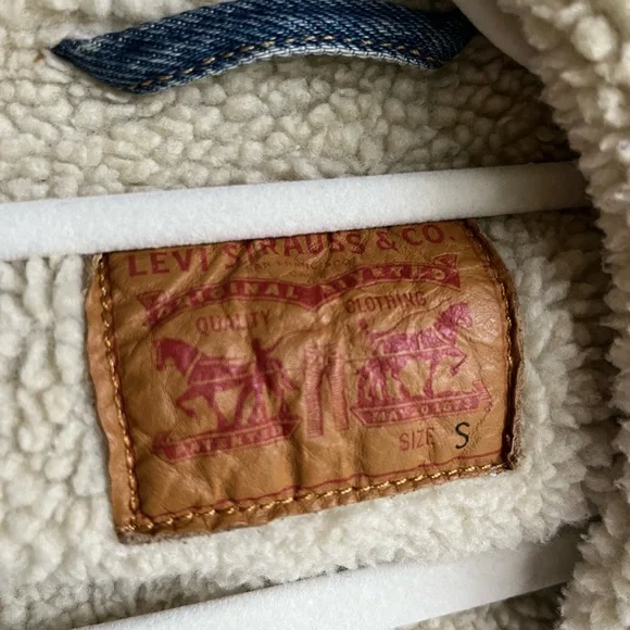 Jean jacket - Picture 3 of 3